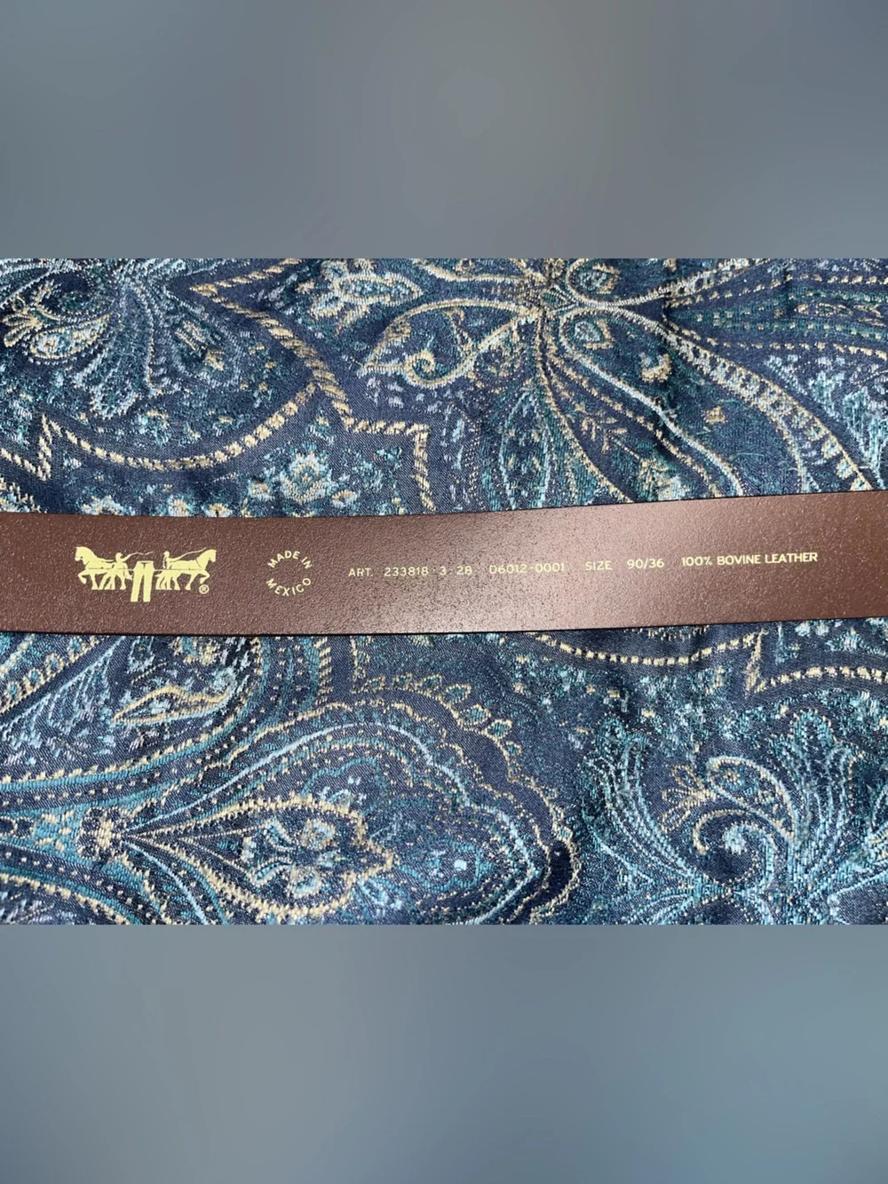 Levi's Men's Two-Tone Brown Leather Belt with Metal Buckle